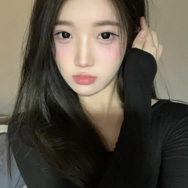 高清女生真人图片头像