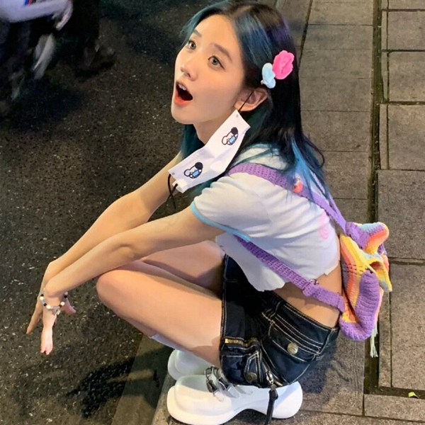 2025最新女生图片头像真人