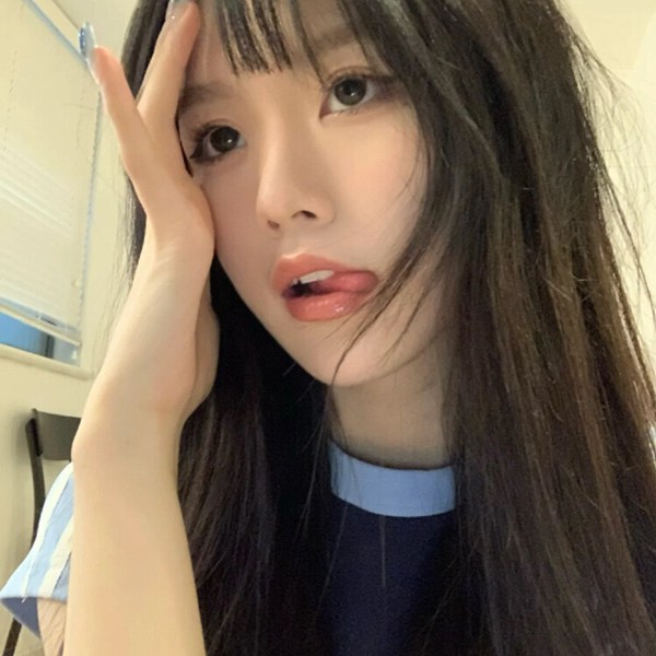 时尚女生真人图片头像