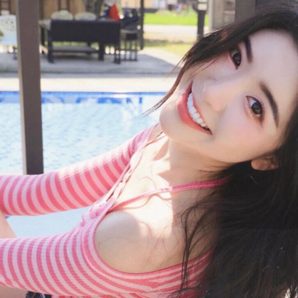 好看真人图片头像女生