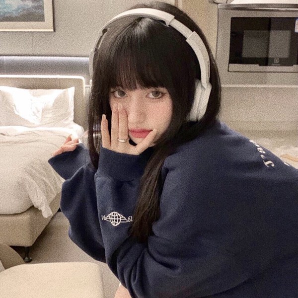 特殊女生图片头像真人