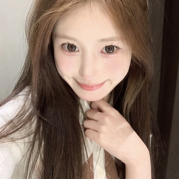 特殊女生图片头像真人