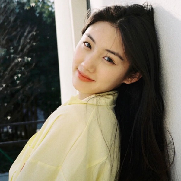 特殊女生图片头像真人