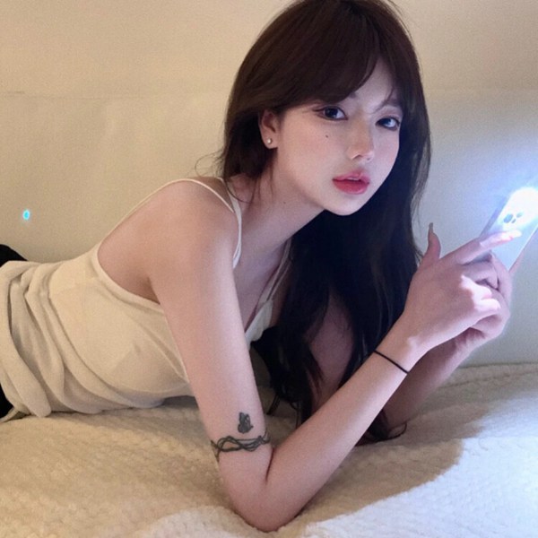 超绝女生图片头像真人