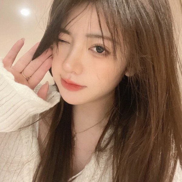 超绝女生图片头像真人