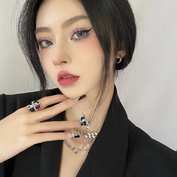 女生真人现代图片头像