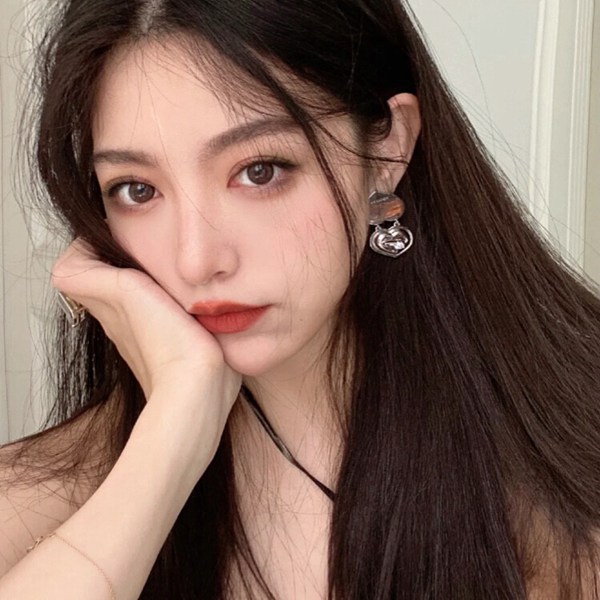 女生真人现代图片头像