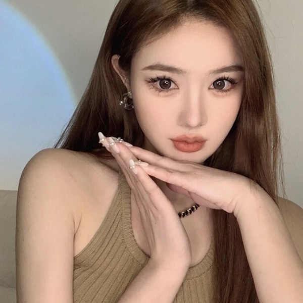 女生真人现代图片头像