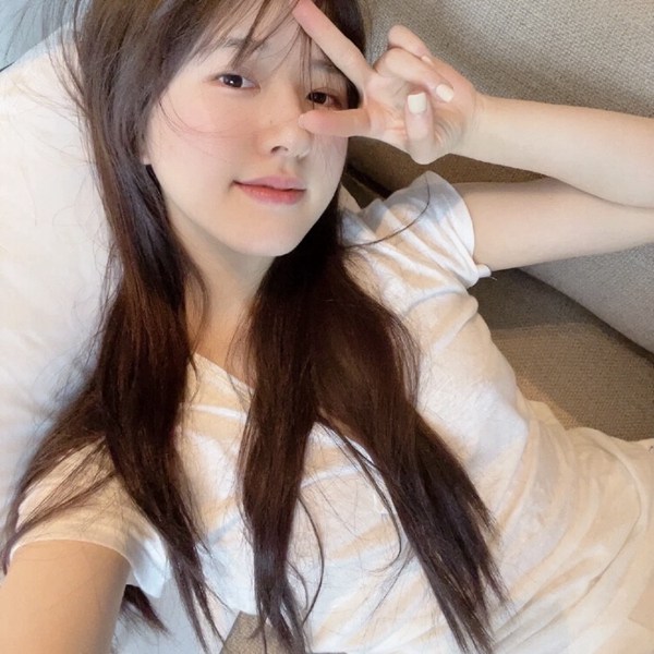 女生真人现代图片头像