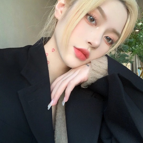 凑合图片头像女生真人