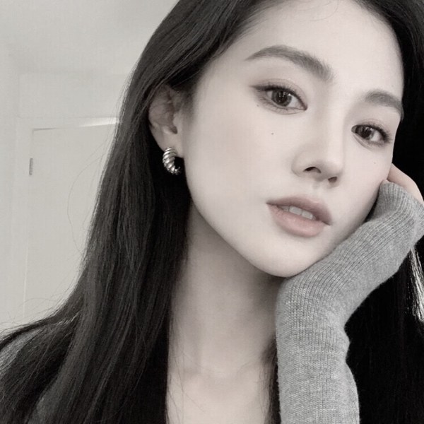 凑合图片头像女生真人
