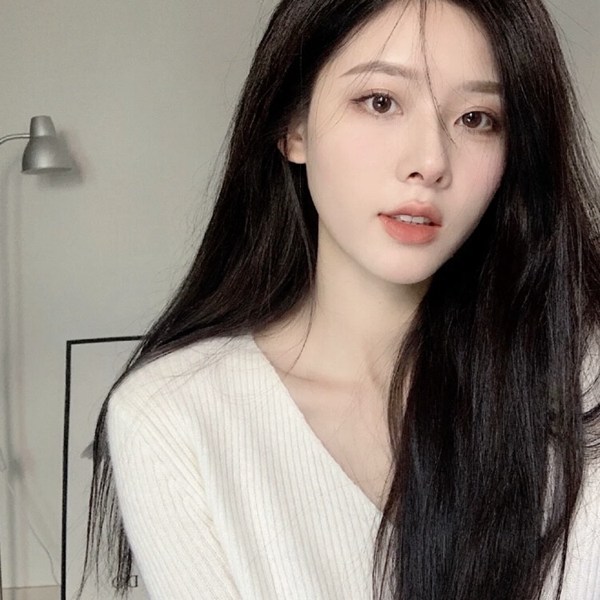 真人露脸女生图片头像