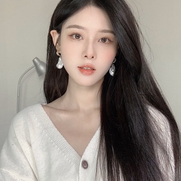 真人露脸女生图片头像