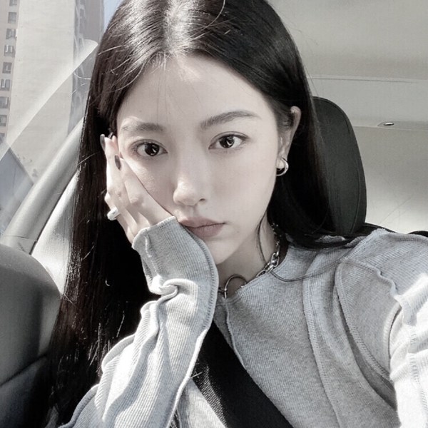 真人露脸女生图片头像