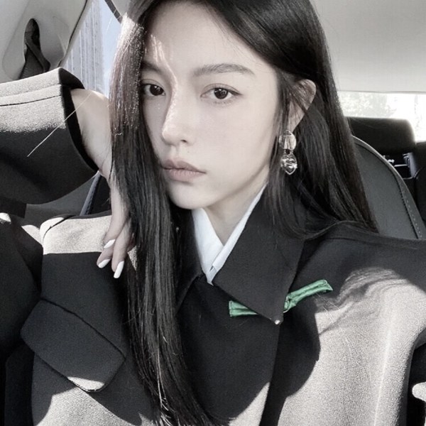 真人露脸女生图片头像