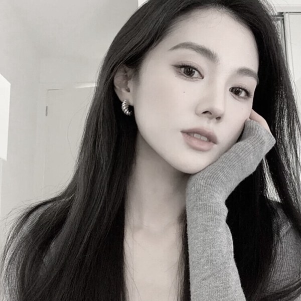 女生图片头像贴图真人