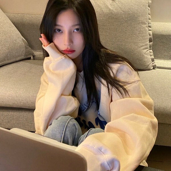 女生图片头像贴图真人
