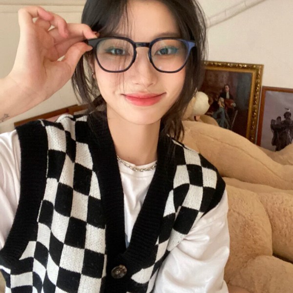 女生图片头像贴图真人