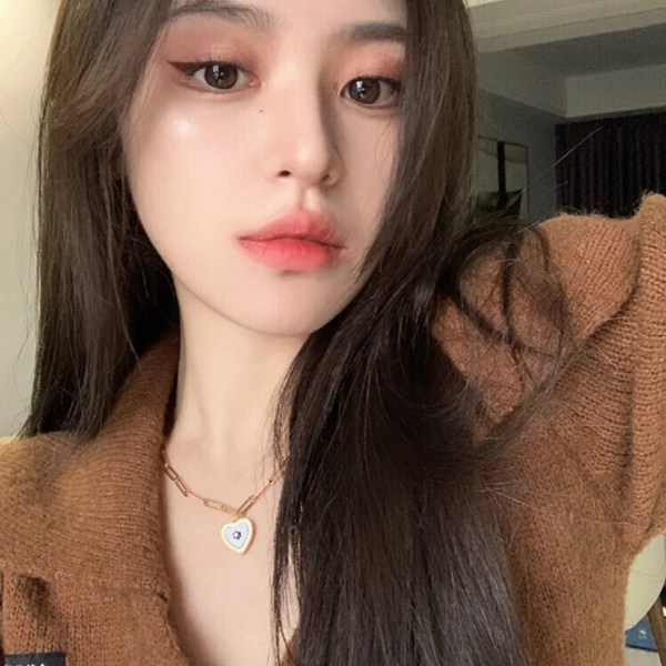 女生图片头像贴图真人