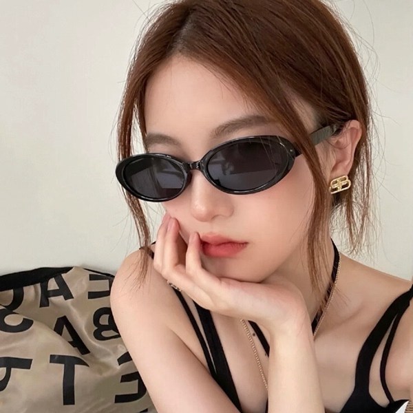 有钱图片头像女生真人