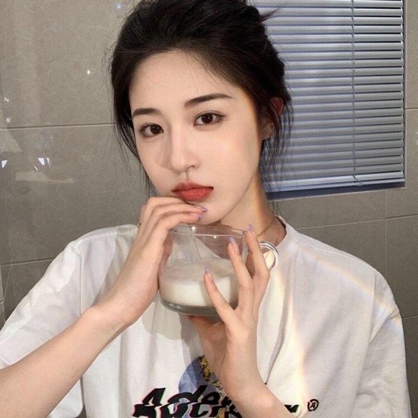 小众图片头像女生真人