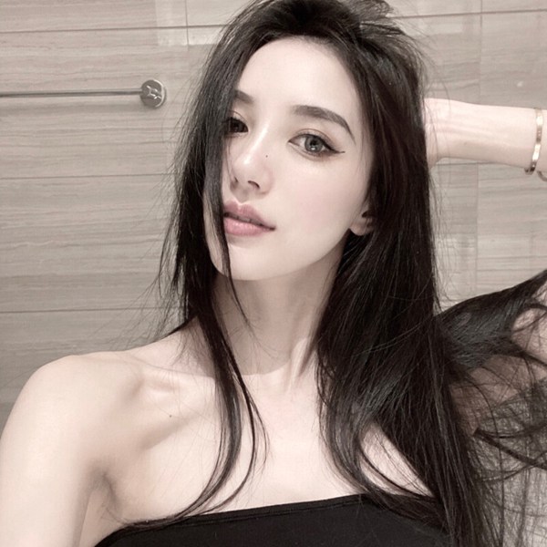 真人酷酷女生图片头像