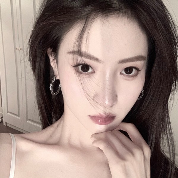 真人女生温柔图片头像