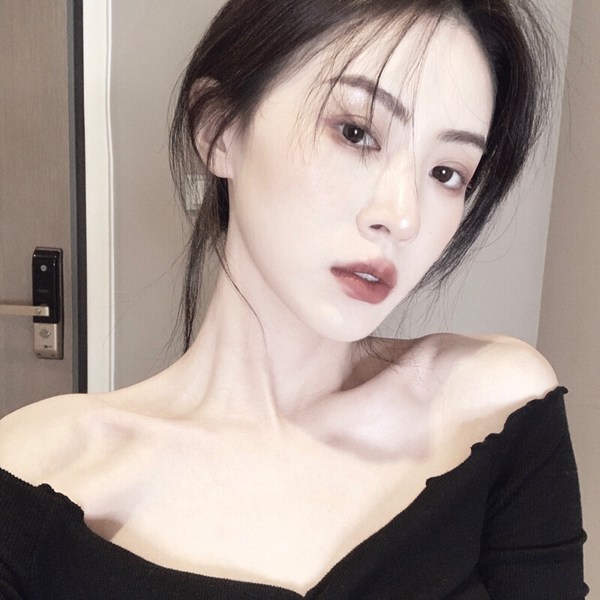 真人女生温柔图片头像