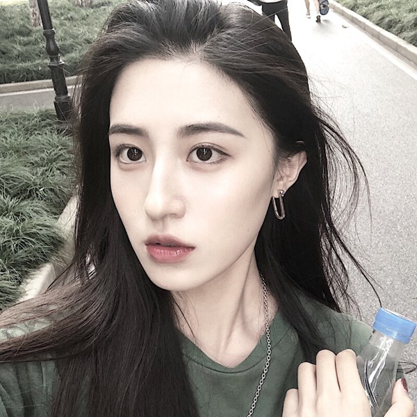 女生质感图片头像真人