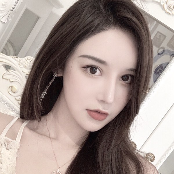 真人女生叛逆图片头像
