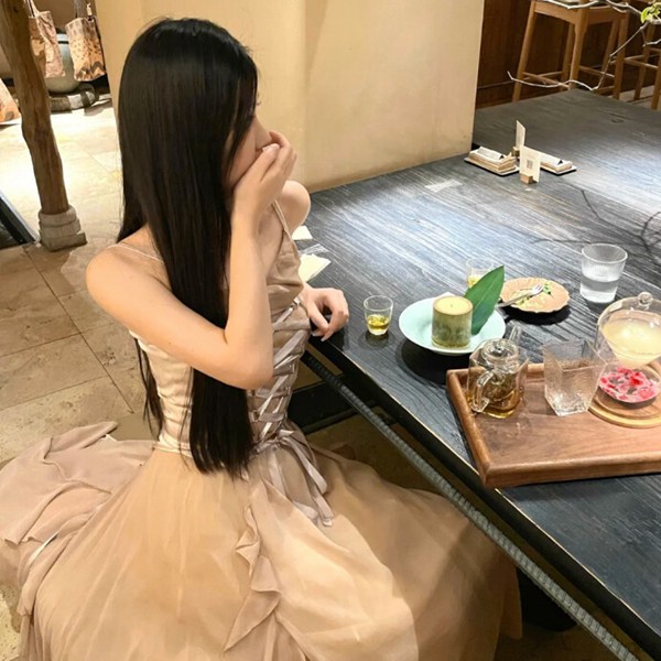 真人女生叛逆图片头像