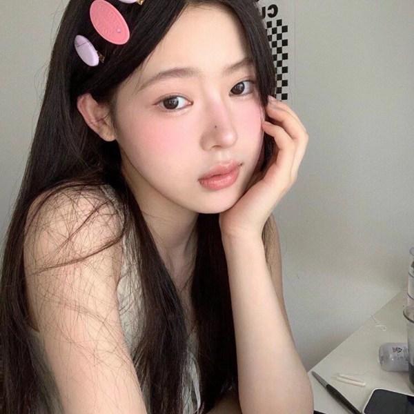 真人女生叛逆图片头像