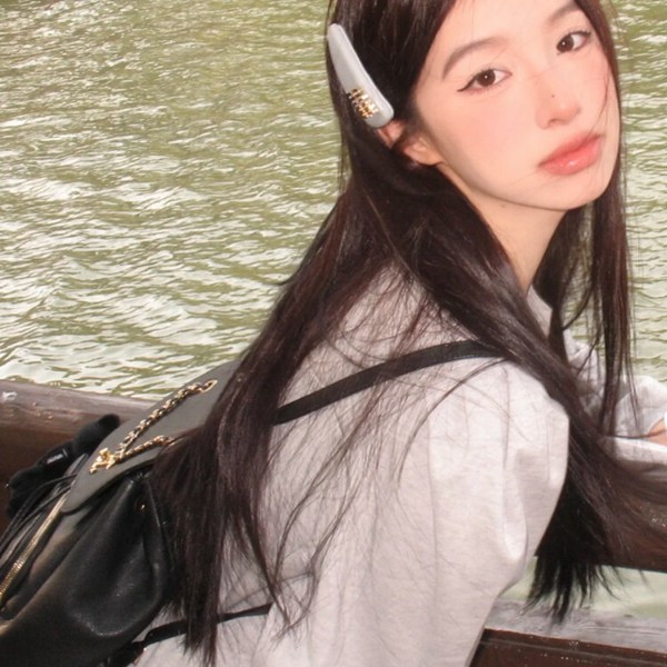 图片头像女生真人ins
