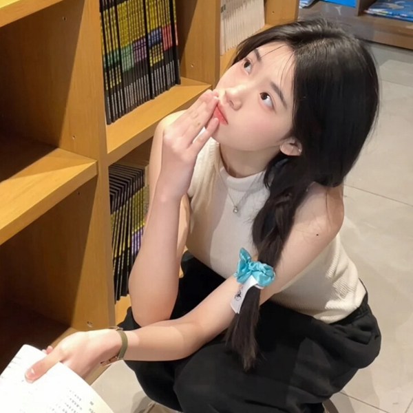 照片女生真人图片头像
