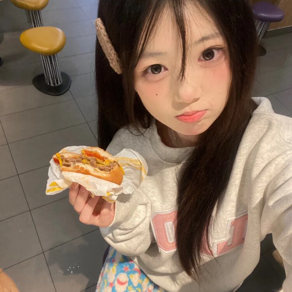 女生图片头像真人成熟