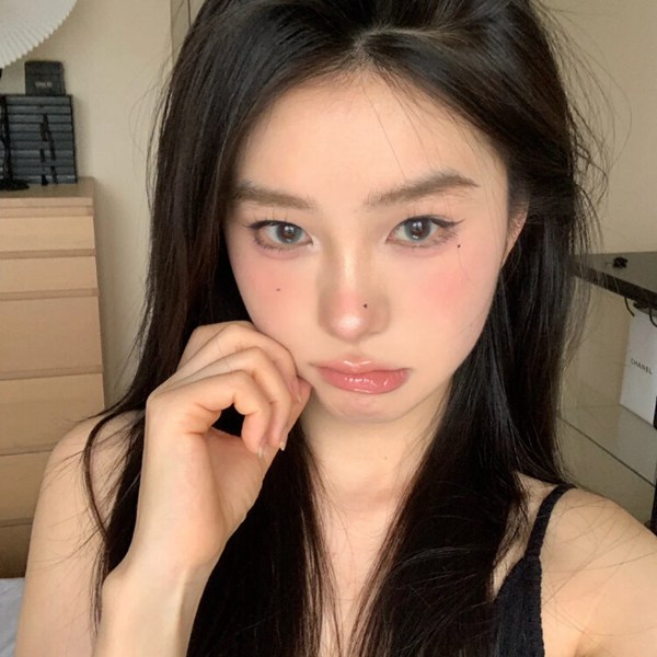 女生图片头像真人成熟