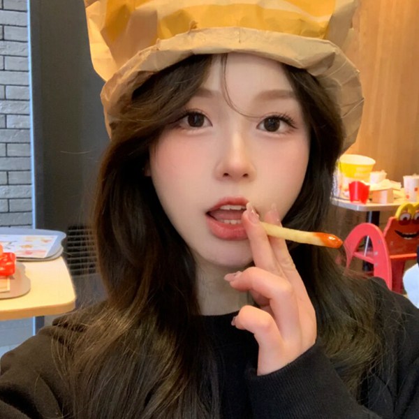 女生图片头像真人成熟