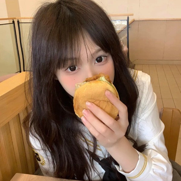 女生图片头像真人成熟