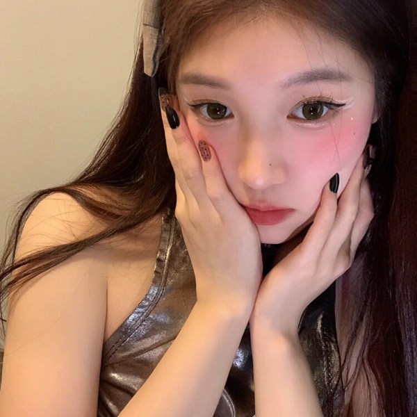 女生图片头像真人成熟