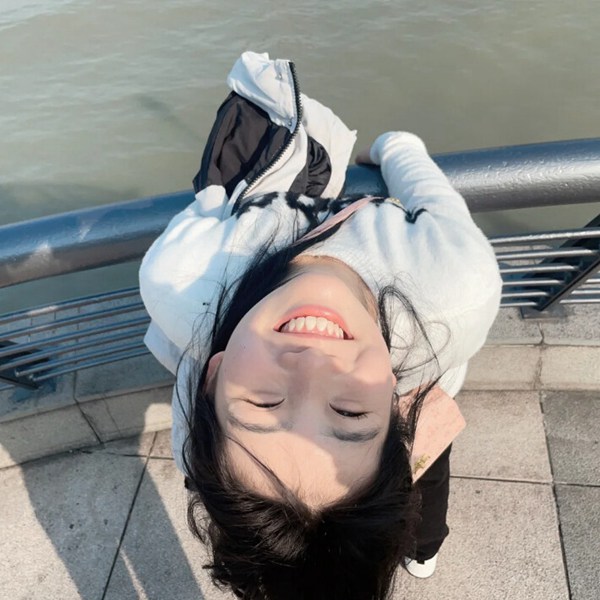 真人成年图片头像女生