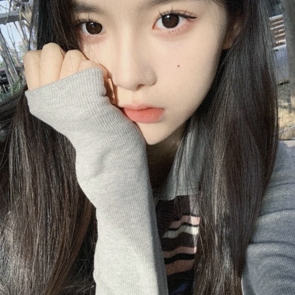 成熟图片头像真人女生