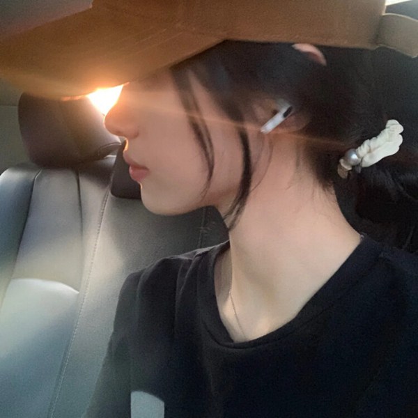 女生ins真人图片头像