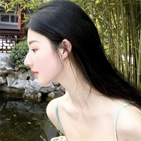 2025最火网红头像图片女