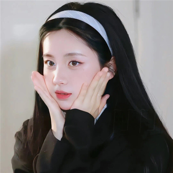 2025最火网红头像图片女