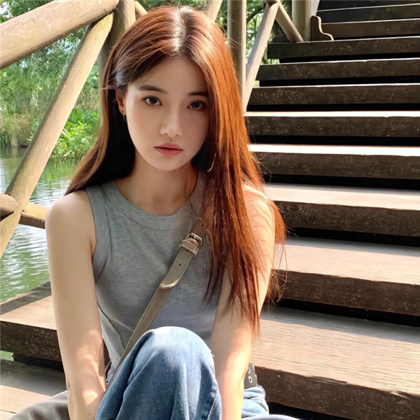 2025最火网红头像图片女