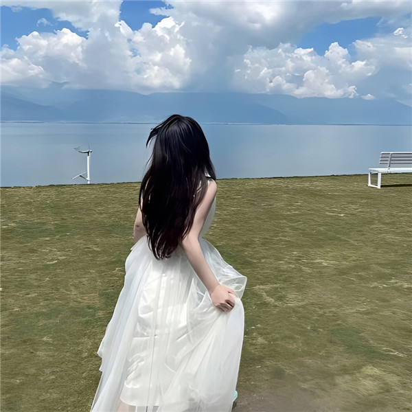 2025超好看的女生头像图片