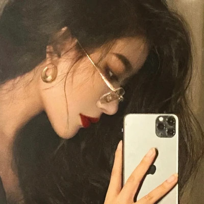 女生港风头像ins高级质感图片