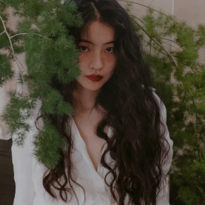 女生港风头像ins高级质感图片