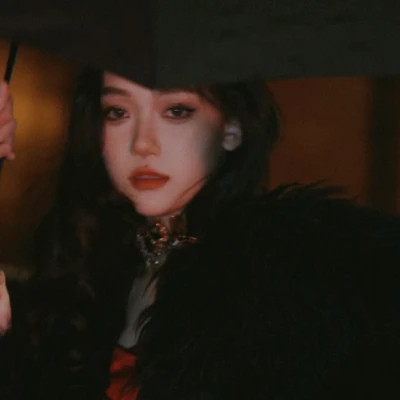 女生港风头像ins高级质感图片