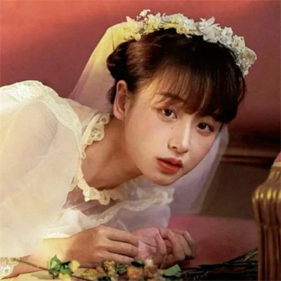 女生港风头像ins高级质感图片